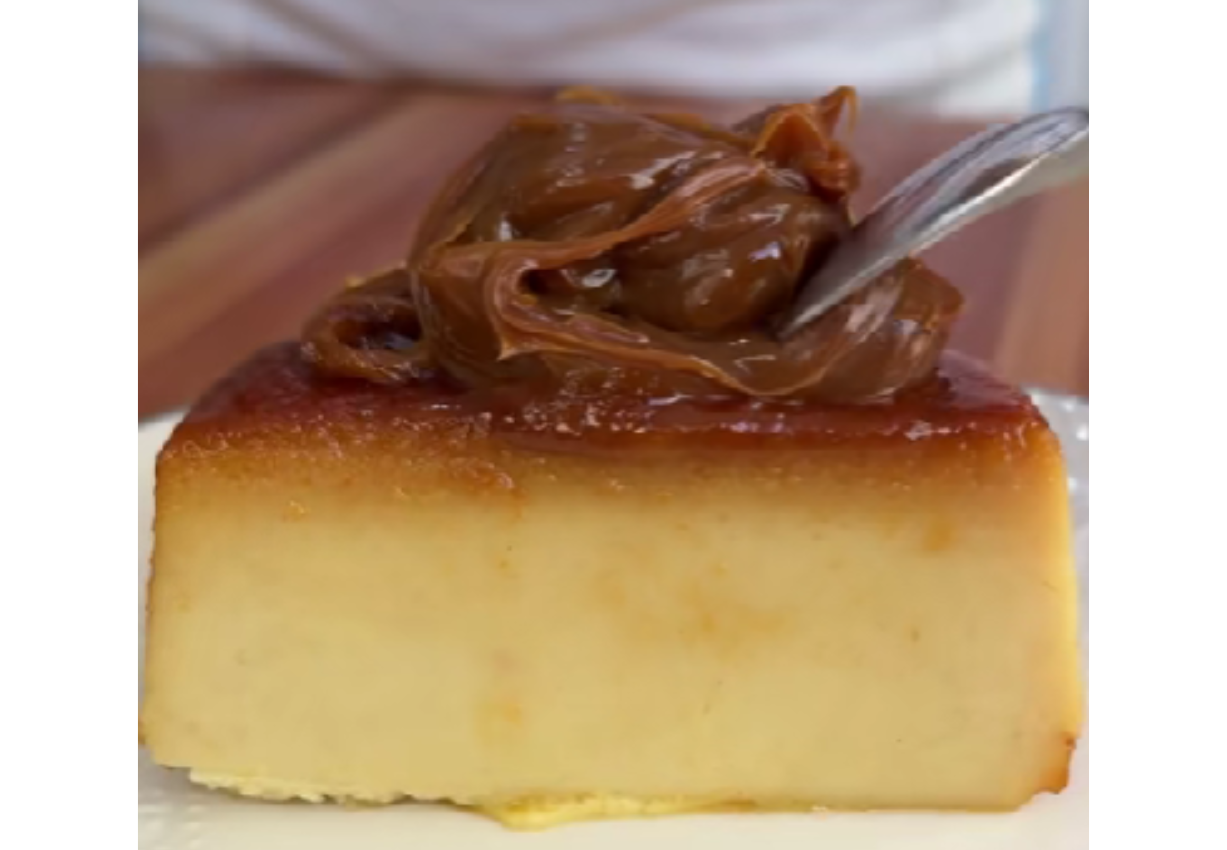 Budín de pan casero.