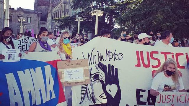 Marcha por Todas en Azul