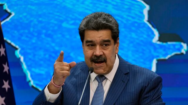 Nicolás Maduro pidió recuperar el avión venezolano-iraní: “Está secuestrado y pretenden robarnos en Argentina”. Foto: AP.