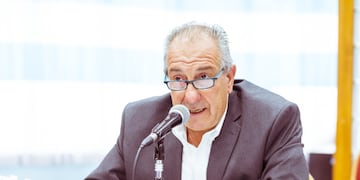 Eduardo Sandri, presidente de Vialidad Provincial TDF, presentó el presupuesto 2021 de la entidad ante la legislatura fueguina.