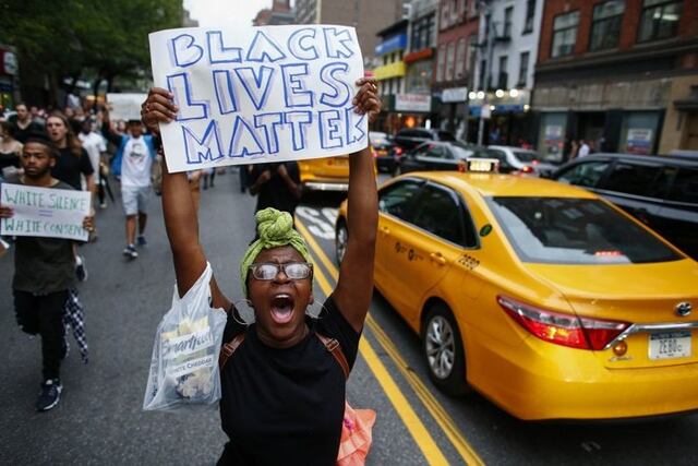El movimiento empezó en 2013 siendo un hashtag en las redes sociales, un año después de la muerte de Trayvon Martin en Florida.