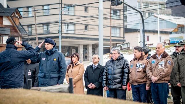 Ushuaia: realizaron homenaje a los 77 tripulantes fallecidos en el ARA Fournier