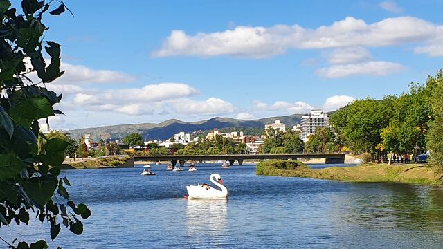 Tarde de otoño este 2021 en Villa Carlos Paz. (Foto: VíaCarlosPaz).