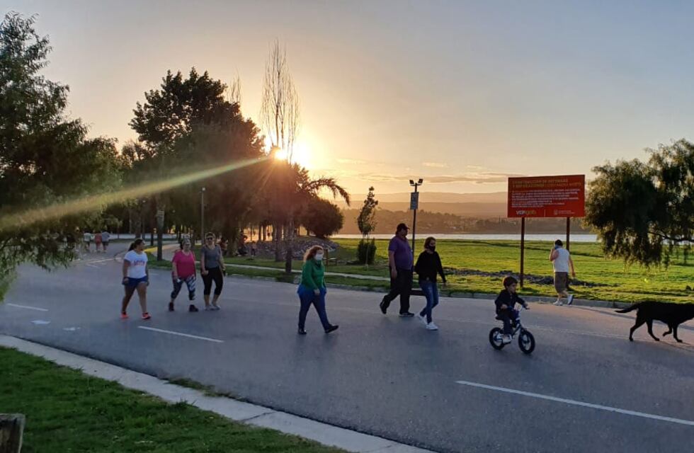 Turismo interno: Carlos Paz palpita la temporada de verano con un fin de semana colmado de turistas