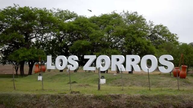 Los Zorros está ubicada a unos 116 km de Córdoba.