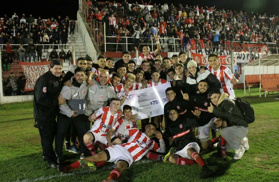 Copa Santa Fe: 9 de Julio de Rafaela le ganó 1 a 0 a Unión de Sunchales y espera por la Crema o Colón