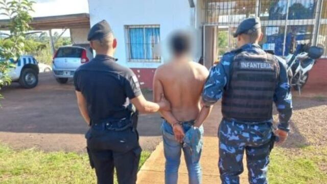 Subió a un taxi y le robó el celular al chofer en Alem.