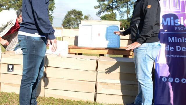 San Javier recibió luminarias LED para su polideportivo