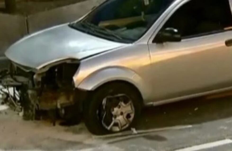 Un hombre alcolizado chocó en el Metrobus cuando volvía de los festejos de River en el Monumental
