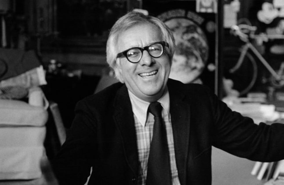 Literatura: 100 años de Ray Bradbury, el escritor que prendió fuego a la humanidad