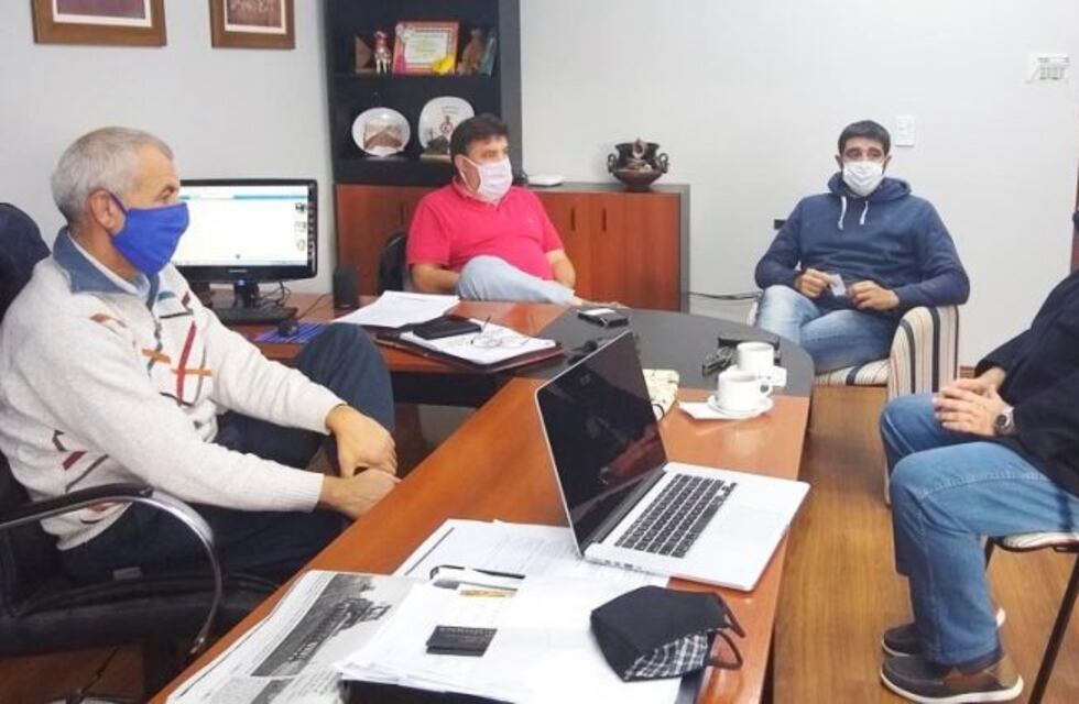Funcionarios pampeanos de Energías Renovables visitaron la localidad de Quemú Quemú