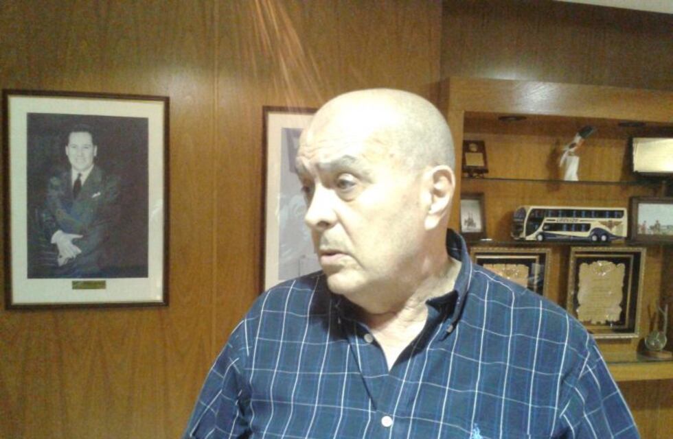El titular del gremio de transporte en Rosario dijo que "estos paros son estúpidos"