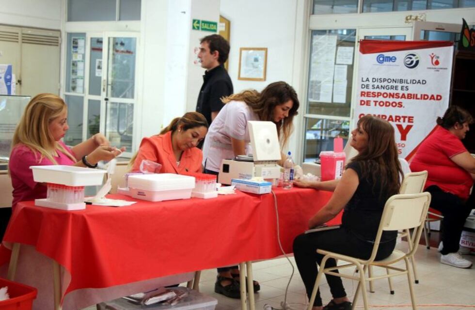 Se desarrolló con éxito la colecta de sangre en la UNLaR