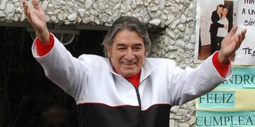 Sandro de América en uno de sus cumpleaños\u002E