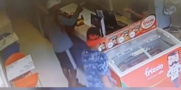 Dos delincuentes asaltaron a punta de pistola una heladería Grido en Quintilipi\u002E