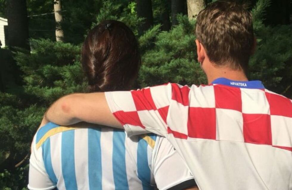 Ella es argentina; él, croata: "Cada uno hincha para su país y hasta el final no hay cargadas"