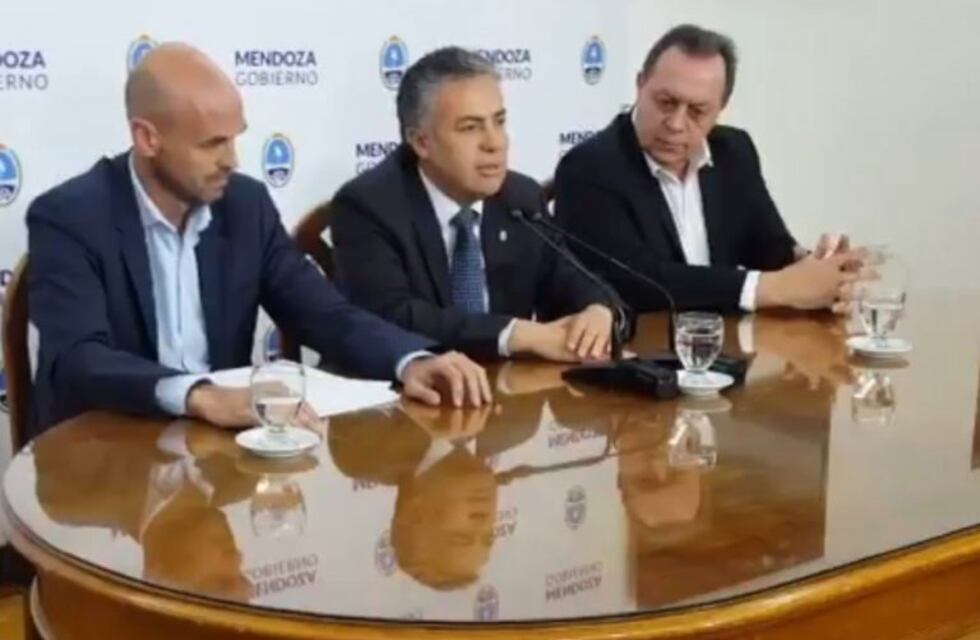 Dietrich: "Había documentación adulterada en el micro"