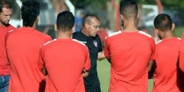 César Zabala maneja tres opciones para afinar la preparación de cara a la segunda parte del torneo de ascenso\u002E