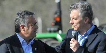 Cornejo propuso a Macri un plan para que la gente pueda pagar la factura del gas\u002E