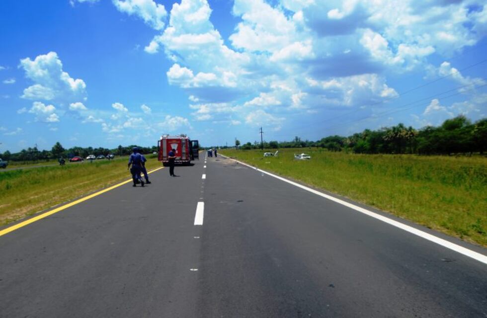 Fue a auxiliarlos por una goma pinchada y murió atropellado por un camión
