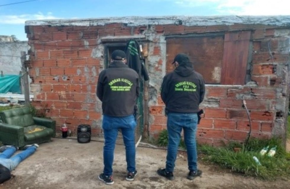 Detienen a dos personas en una causa por venta de droga