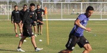 Godoy Cruz viajó a Buenos Aires con dos variantes en le once titular para enfrentar el domingo a las 11, a  San Lorenzo, en el Nuevo Gasómetro\u002E