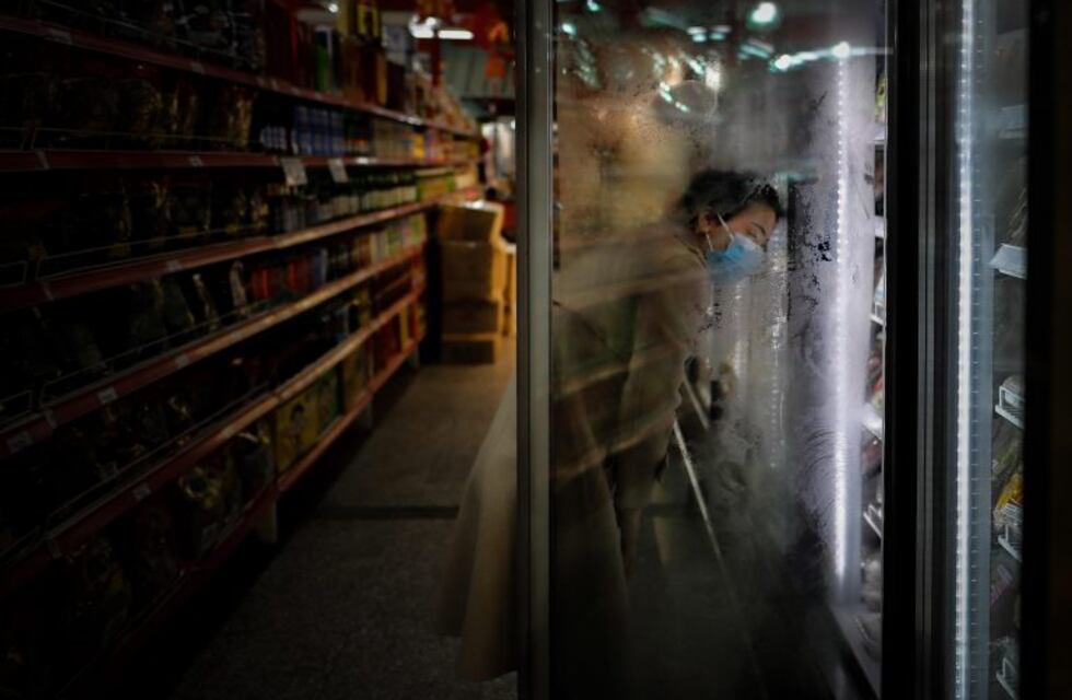 Consumo: hay brotes verdes, pero varios rubros comerciales siguen hundidos