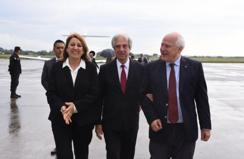 Tabaré Vázquez fue recibido por Lifschitz y Fein