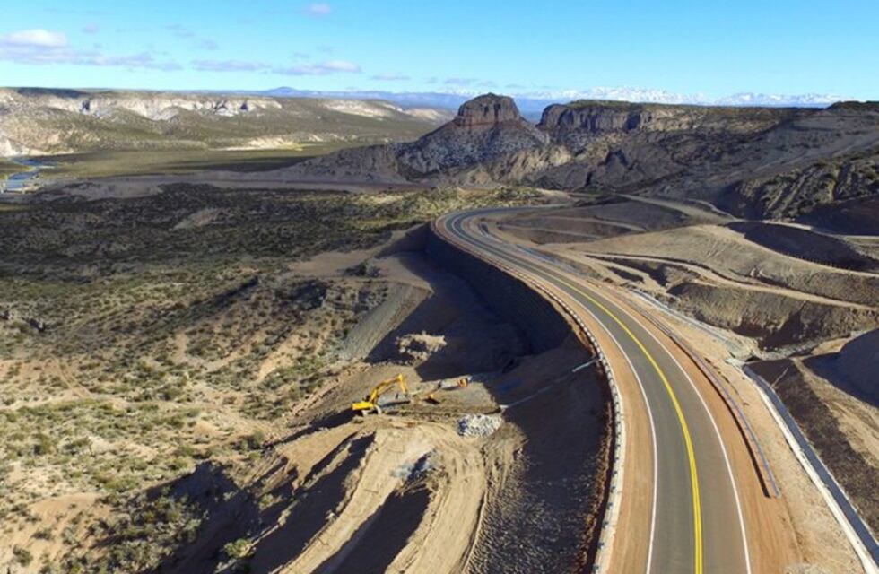 Distinguen a la Ruta 40 como la mejor obra vial del país