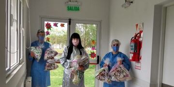 Donaciones del Ejército de Salvación al Centro Municipal de Salud, en el Mes de la lucha contra el Cáncer de Mama