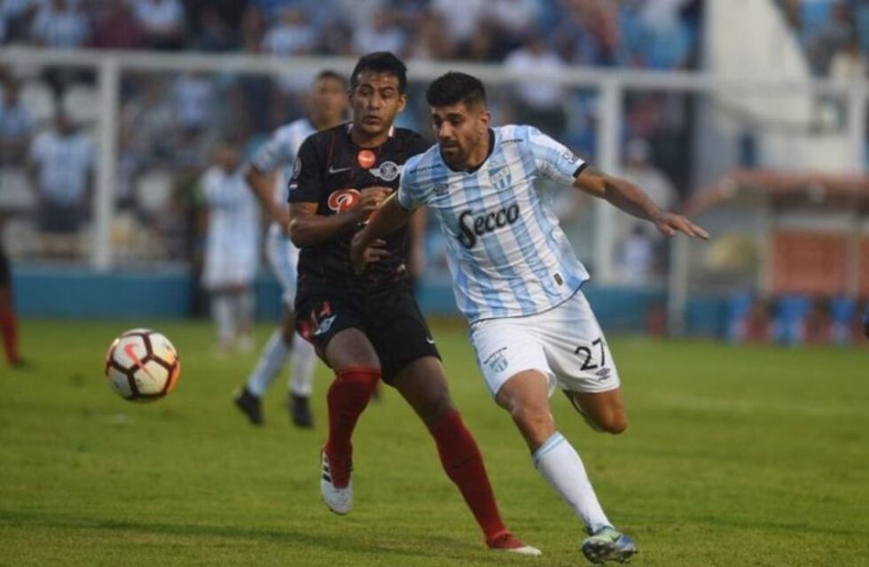 Atlético Tucumán cayó 2-0 ante Libertad de Paraguay en su debut en la Libertadores