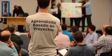 El INET capacita a docentes en el Aprendizaje Basado en Proyectos