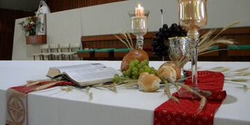 Padre Gabriel Camusso junto al Obispo Buenanueva