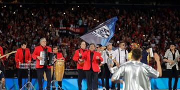 El tema fue parte de la ceremonia de apertura de la final de la Copa Sudamericana\u002E (Archivo)