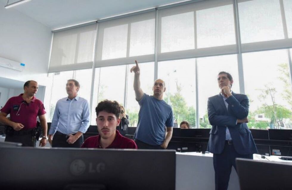 Entrecruzan datos para detectar incumplimiento a cuarentena de argentinos que llegaron del exterior