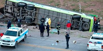 El colectivo de TurBus que se accidentó en Horcones en febrero de 2017 y que provocó la muerte de 19 personas\u002E
