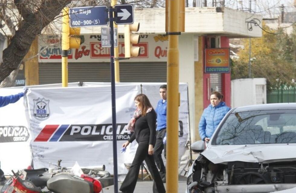 Accidente fatal en pleno centro sanjuanino: investigan quién pasó en rojo