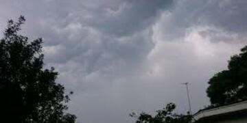 Para la mañana del lunes se espera tiempo inestable, con algunos chaparrones\u002E