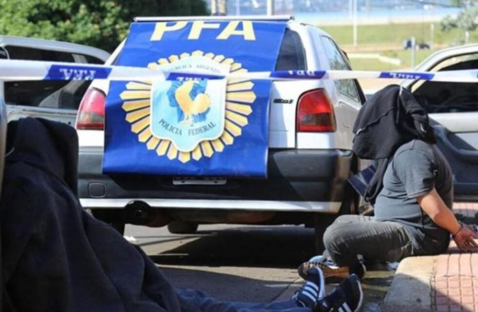 Buscan a dos sospechosos que integraban la banda que asaltaba a paseros y comerciantes