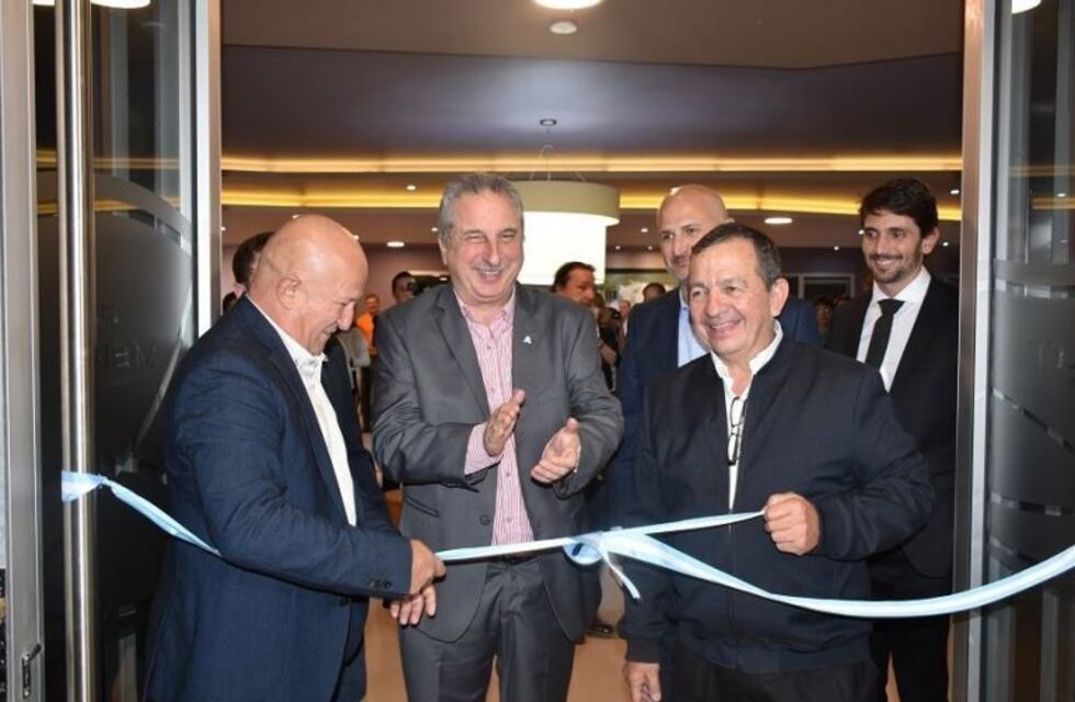 Passalacqua participó de la inauguración de un nuevo hotel en Iguazú