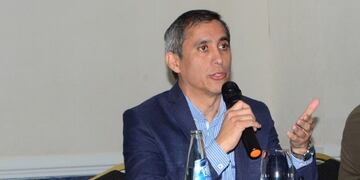 Alberto Paredes Urquiza, intendente La Rioja