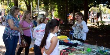 160 mujeres feriantes en la Costanera de Posadas
