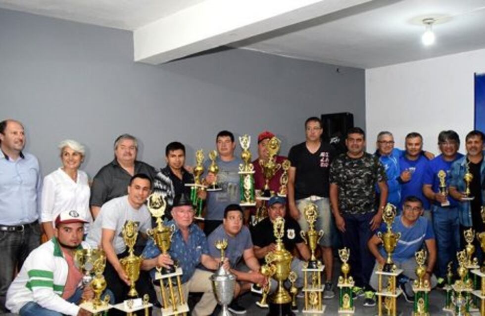 Entrega de trofeos de la Liga Independiente de los Barrios 2018