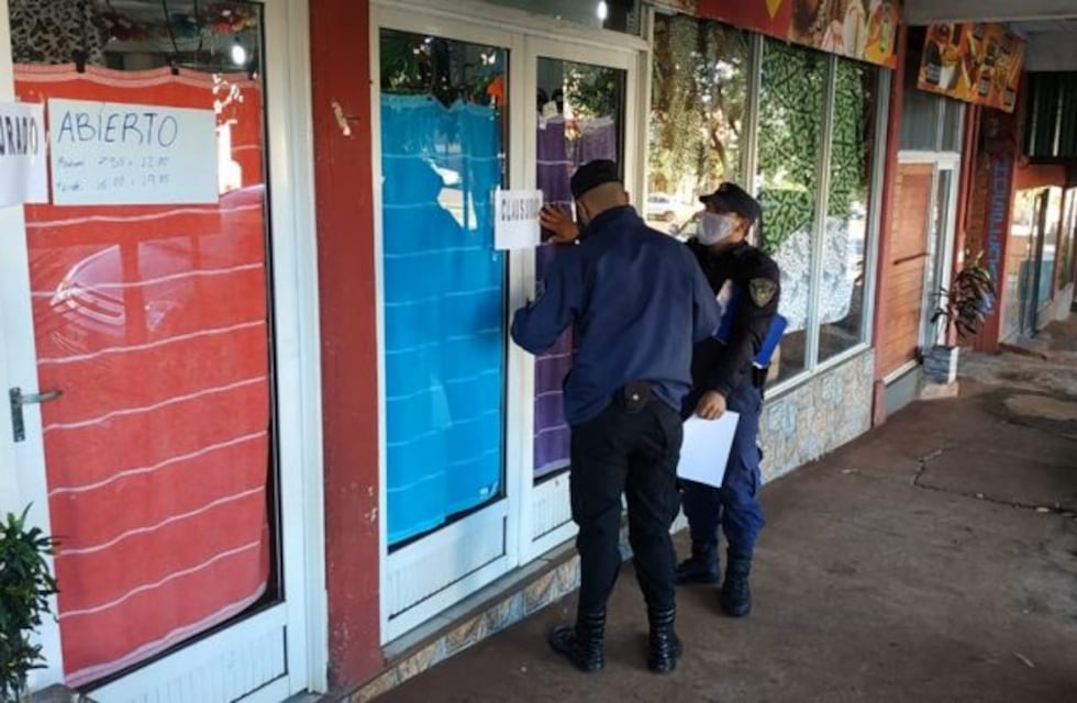 Atacó a golpes al juez de Paz de Capioví por la clausura de su comercio