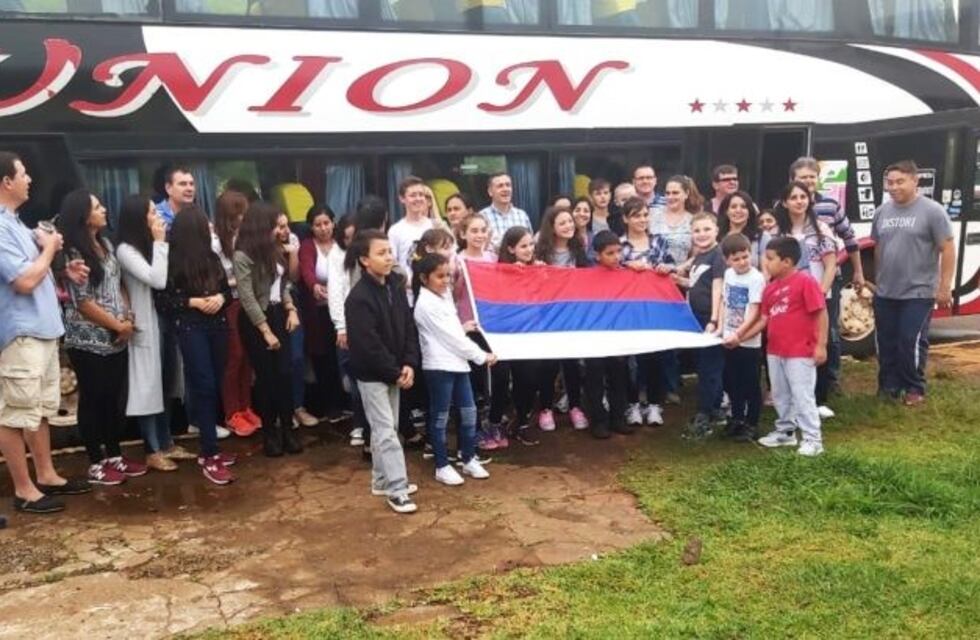 Bailarines de Cerro Azul representarán a Misiones en Encuentro Nacional de Danzas Folclóricas
