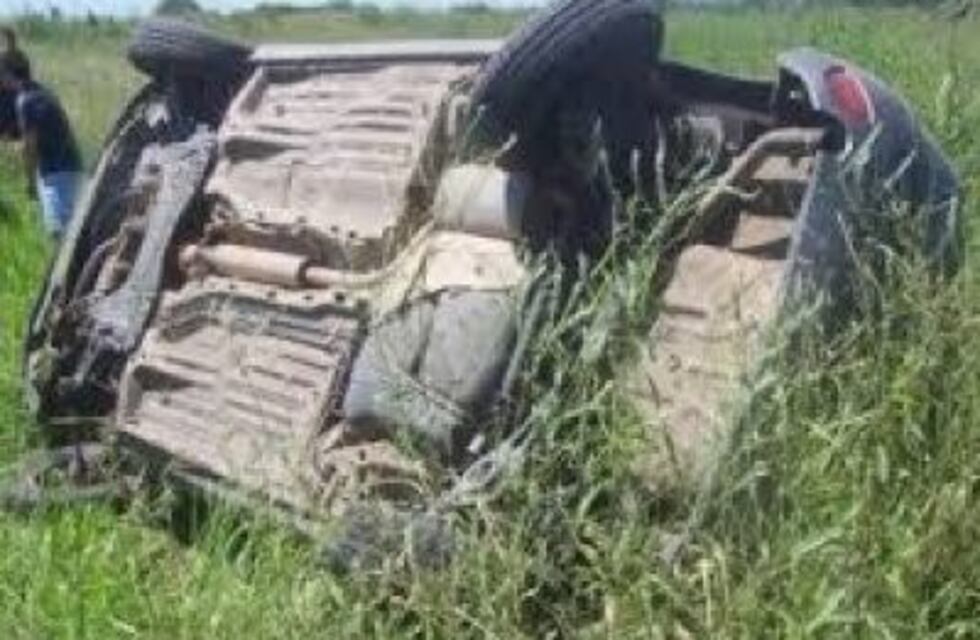 Murió un hombre en un vuelco en Santa Rosa
