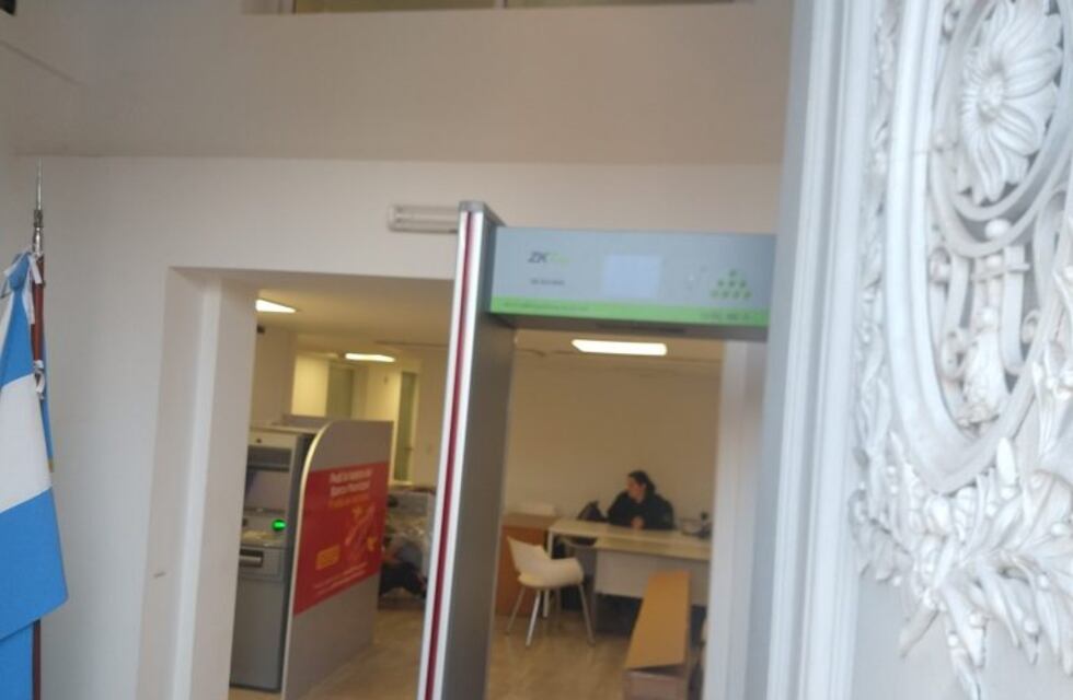 Polémica en el Concejo Municipal por la instalación de un detector de metales