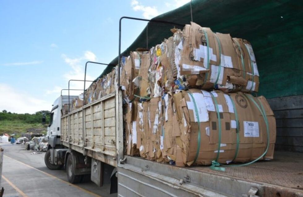 Tafí Viejo: CIAT vendió 20 toneladas de cartón prensado