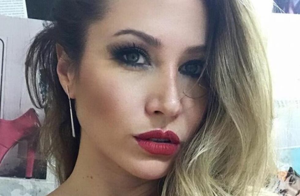 Adabel Guerrero se vistió de época y provocó en Instagram: "¿Te prendés?"