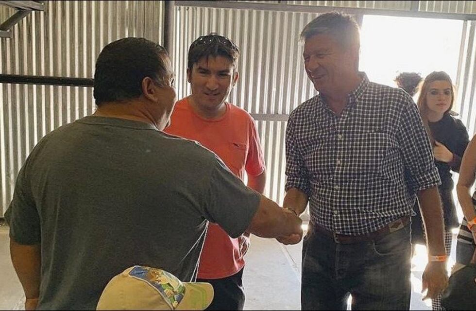 Menna recorre localidades en plena campaña con el objetivo de ser gobernador
